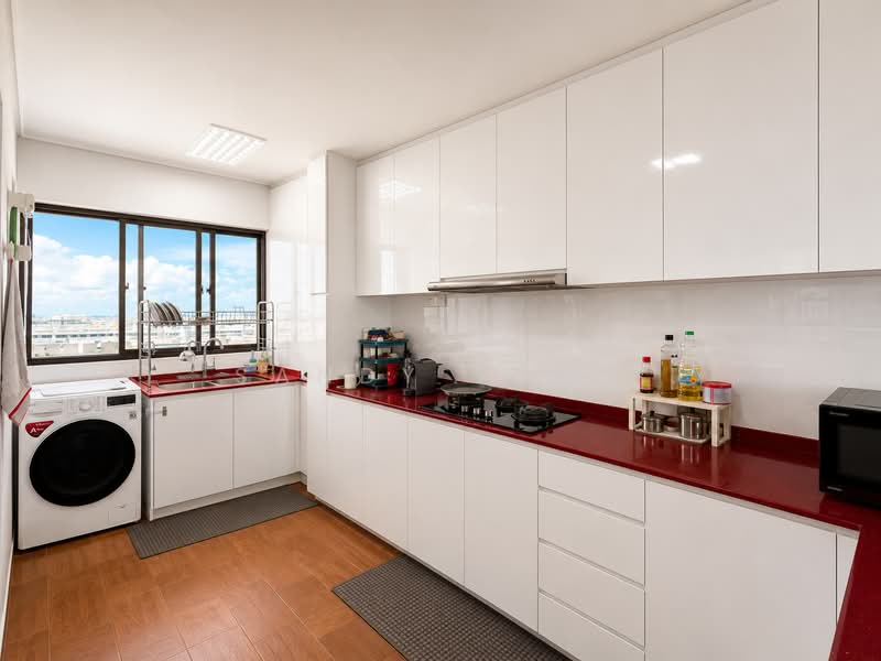 130 Bedok Reservoir Road, 130 Bedok Reservoir Road, 3 Bedrooms, 1,625 sqft, HDB Flat For Sale, by Sandy Yong, 60217648 - Kitchen - PropertyGuru.com.sg