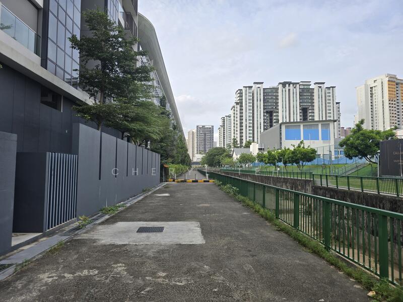 Quiet walk to Bukit Panjang 