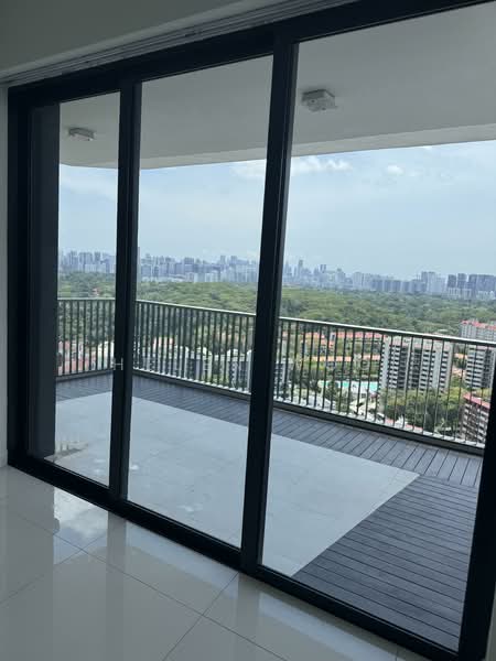 d'Leedon (Former Farrer Court), 13 Leedon Heights, 4 Bedrooms, 1,745 sqft, Condominium For Rent, by Helen Woo, 60217714 - Balcony - PropertyGuru.com.sg