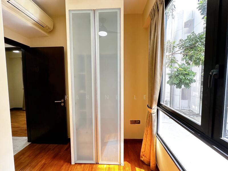 Common Bedroom Wardrobe