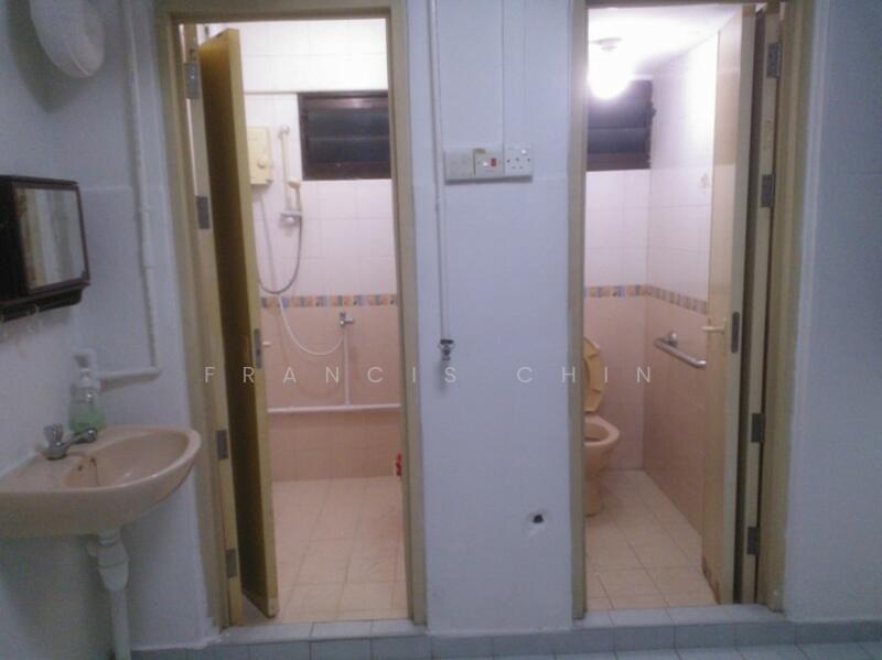 For Rent - 122 Yuan Ching Road