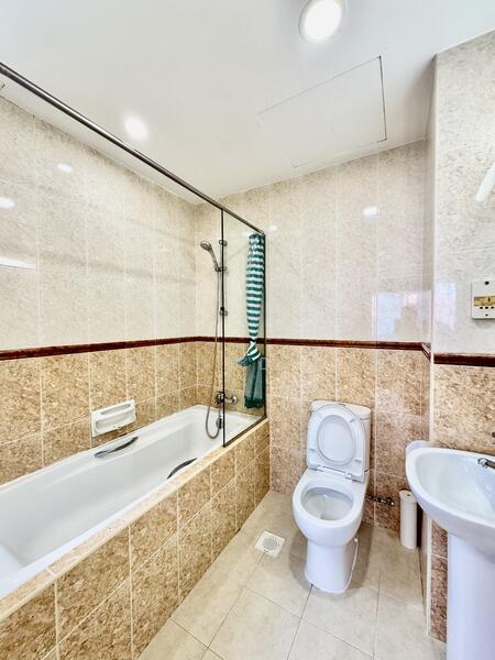 Junior Master Bathroom