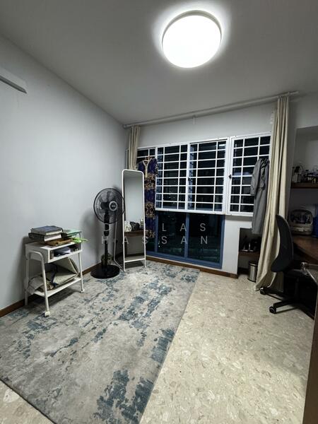 For Sale - 467A Admiralty Drive