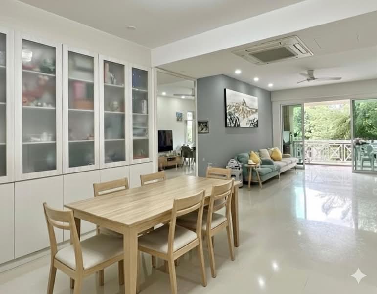 Duchess Crest, 64 Duchess Avenue, Tanglin / Holland / Bukit Timah, 4 Bedrooms, 1,711 sqft, Condominium For Sale, by Caroline Tay, 60217790 - Living Room - PropertyGuru.com.sg