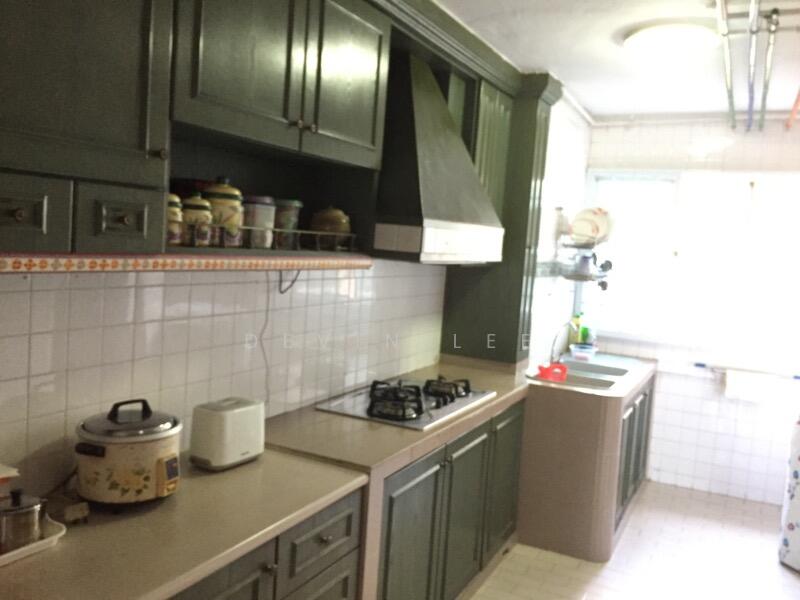 For Rent - 215 Serangoon Avenue 4