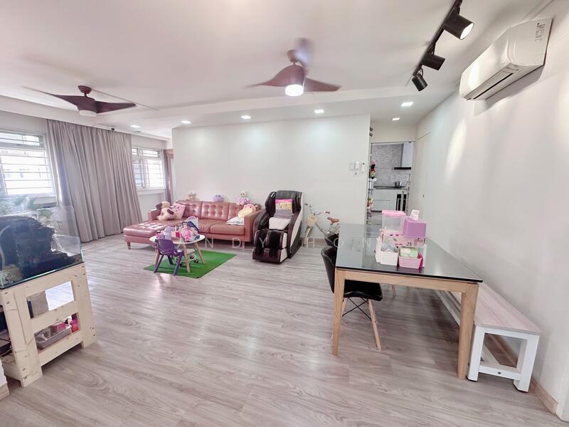 For Sale - 760 Jurong West Street 74