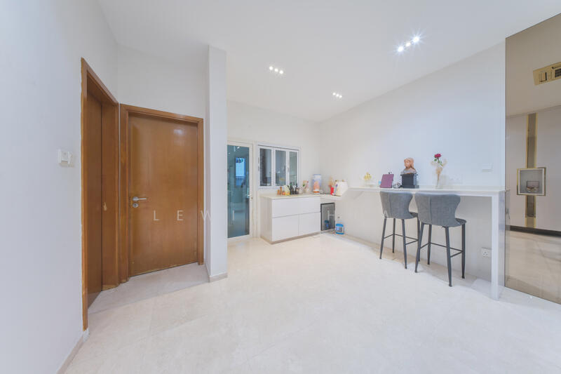 For Sale - Sembawang Park