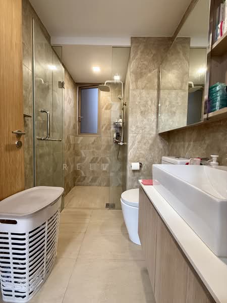 The Vales, 79 Anchorvale Crescent, 3 Bedrooms, 1,044 sqft, Condominium For Sale, by Rell Cai, 60217850 - Bathroom - PropertyGuru.com.sg