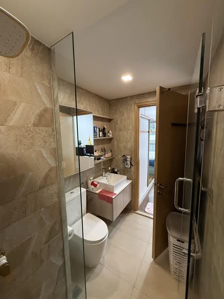 The Vales, 79 Anchorvale Crescent, 3 Bedrooms, 1,044 sqft, Condominium For Sale, by Rell Cai, 60217850 - Bathroom - PropertyGuru.com.sg