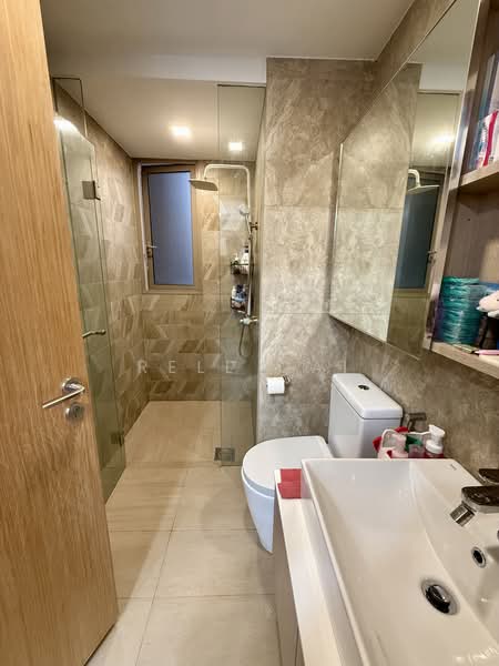 The Vales, 79 Anchorvale Crescent, 3 Bedrooms, 1,044 sqft, Condominium For Sale, by Rell Cai, 60217850 - Bathroom - PropertyGuru.com.sg
