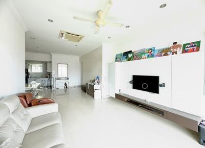 For Sale - Duchess Crest