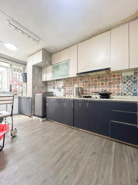 For Sale - 838 Jurong West Street 81