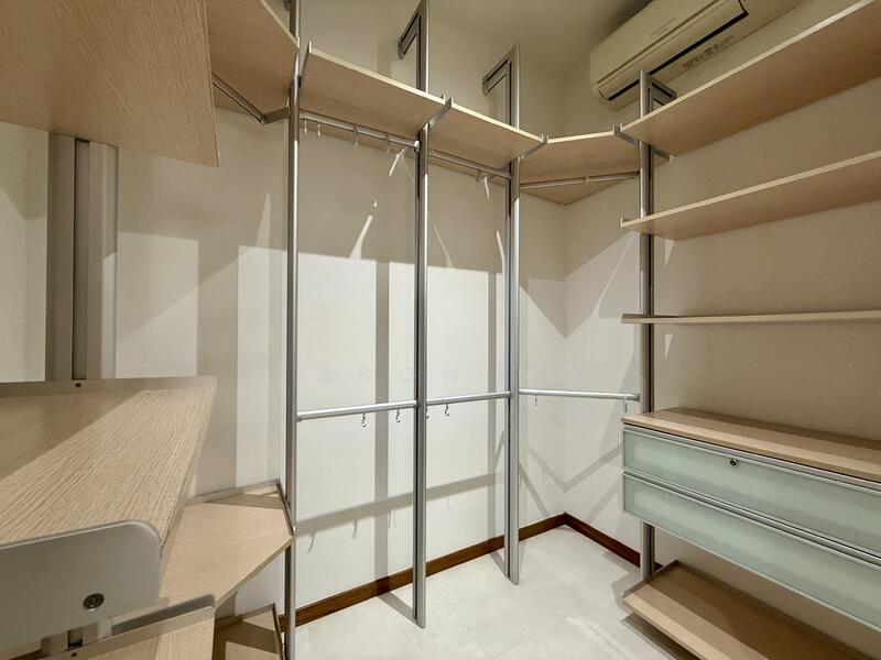 Master walk-in wardrobe