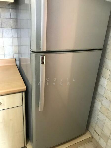 The Hillside, Upper Bukit Timah Road, 3 Bedrooms, 1,313 sqft, Condominium For Rent, by Flossie Chang, 60218393 - Kitchen - PropertyGuru.com.sg