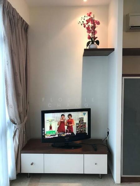 The Hillside, Upper Bukit Timah Road, 3 Bedrooms, 1,313 sqft, Condominium For Rent, by Flossie Chang, 60218393 - Living Room - PropertyGuru.com.sg