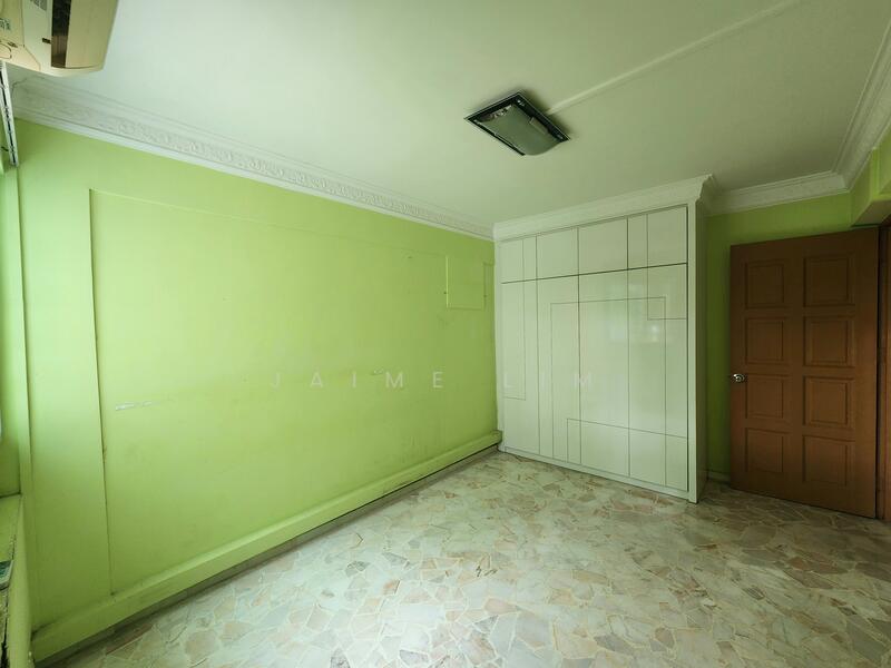 10 Pine Close HDB Flat For Sale at S$ 640,000 | PropertyGuru Singapore