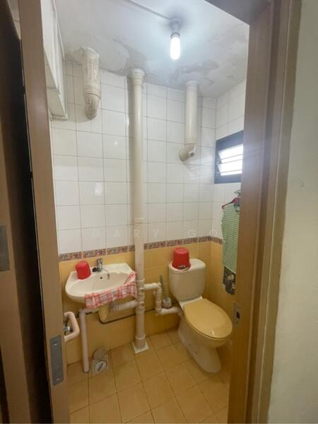 208 Ang Mo Kio Avenue 1 HDB Flat For Sale at S$ 430,888 | PropertyGuru Singapore