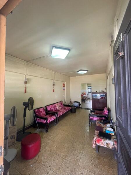 208 Ang Mo Kio Avenue 1 HDB Flat For Sale at S$ 430,888 | PropertyGuru Singapore