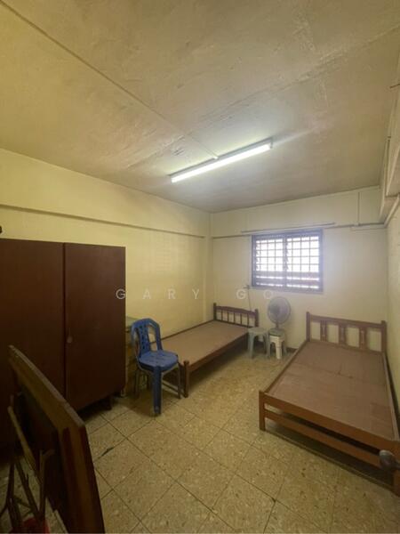 208 Ang Mo Kio Avenue 1 HDB Flat For Sale at S$ 430,888 | PropertyGuru Singapore