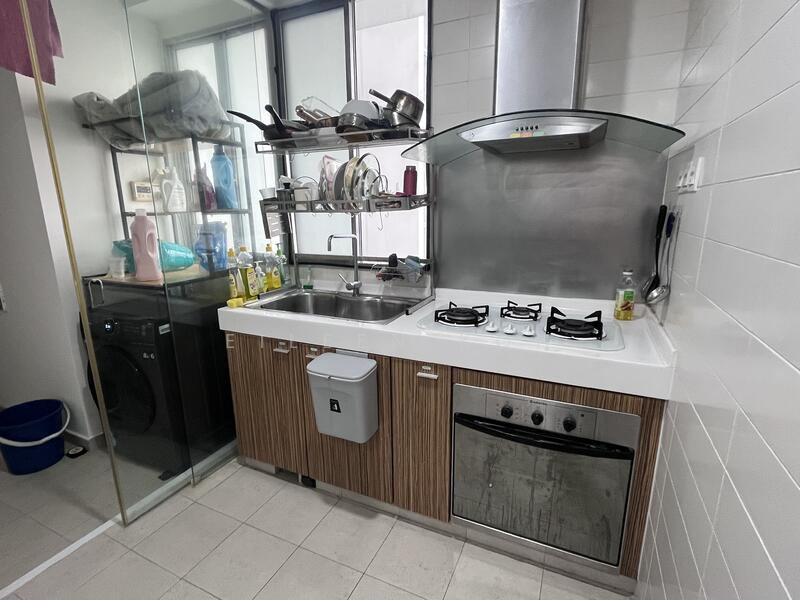 The Lakeshore, 29 Jurong West Street 41, Room Rental, 110 sqft, Condominium For Rent, by Eileen Koh, 60218523 - Kitchen - PropertyGuru.com.sg