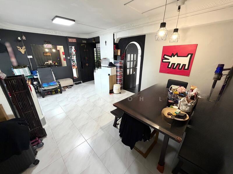 For Sale - 401 Pandan Gardens