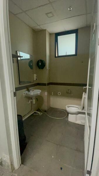 Westview Food Factory, , 5,038 sqft, Factory / Workshop (B2) For Sale, by Darrio ., 60218563 - Bathroom - CommercialGuru.com.sg