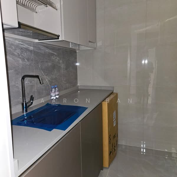 The Botany at Dairy Farm Condominium For Sale at S$ 1,680,000 | PropertyGuru Singapore - Kitchen