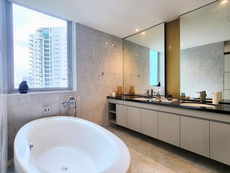 Draycott Eight, 4 Draycott Park, 4 Bedrooms, 2,896 sqft, Condominium For Sale, by Brandon Koh, 60218869 - Master Bathroom - PropertyGuru.com.sg