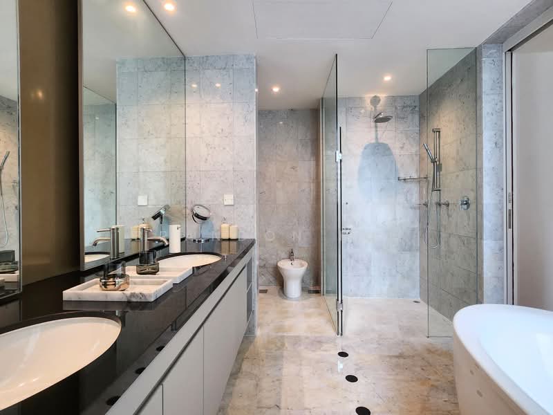 Draycott Eight, 4 Draycott Park, 4 Bedrooms, 2,896 sqft, Condominium For Sale, by Brandon Koh, 60218869 - Master Bathroom - PropertyGuru.com.sg