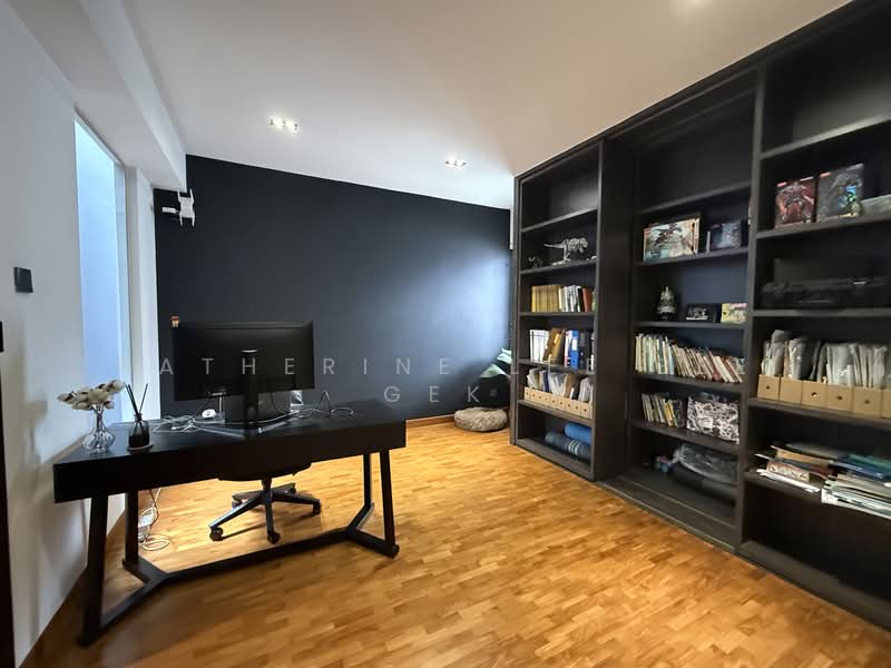 ⭐️⭐️LANDED7772@Saraca Renovated Inter Terrace, , 4 Bedrooms, 3,500 sqft, Terraced House For Sale, by Katherine Lee Bee Gek, 60218898 - Study - PropertyGuru.com.sg