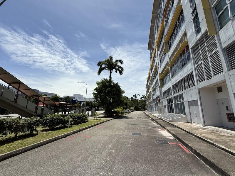 Eunos Technolink, 7 Kaki Bukit Road 1, 2,756 sqft, Light Industrial (B1) For Sale, by Alan Leu, 60218906 - Bus stop - CommercialGuru.com.sg