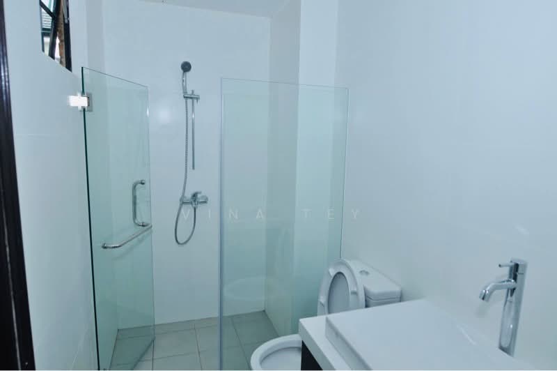 Hoover Park, Yuk Tong Avenue, 4 Bedrooms, 3,000 sqft, Terraced House For Rent, by Vina Tey, 60218990 - PropertyGuru.com.sg