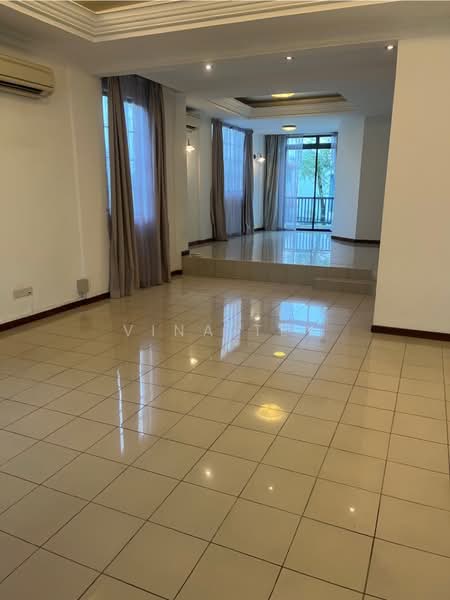 Hoover Park, Yuk Tong Avenue, 4 Bedrooms, 3,000 sqft, Terraced House For Rent, by Vina Tey, 60218990 - PropertyGuru.com.sg