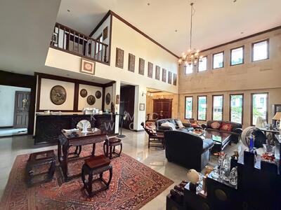 For Sale - Chestnut Crescent