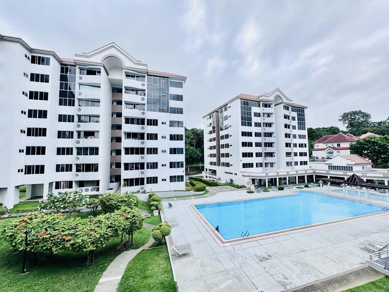 Nice Pool View From all the Bedrooms