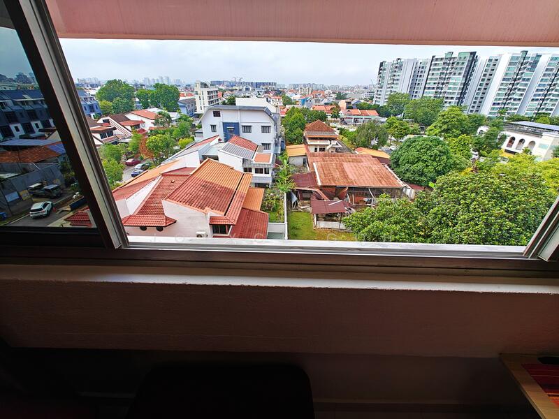 For Sale - 221 Hougang Street 21