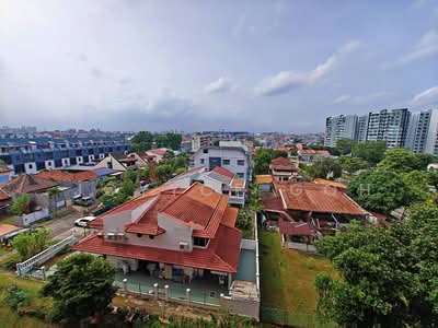 For Sale - 221 Hougang Street 21