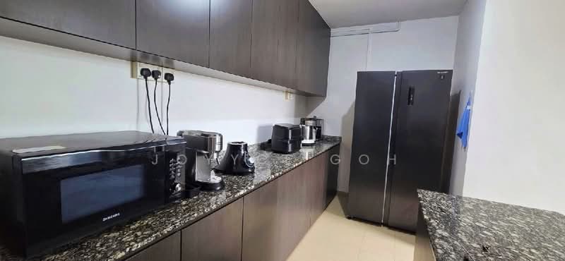 For Sale - 221 Hougang Street 21