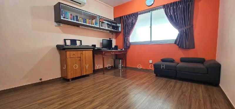 For Sale - 221 Hougang Street 21