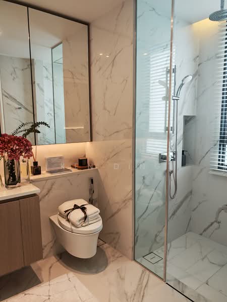 Pollen Collection Semi-Detached House For Sale at S$ 5,380,000 | PropertyGuru Singapore - Bathroom