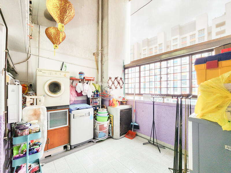 For Sale - 714 Jurong West Street 71