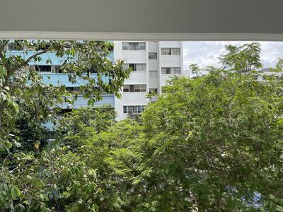 For Sale - 293 Tampines Street 22