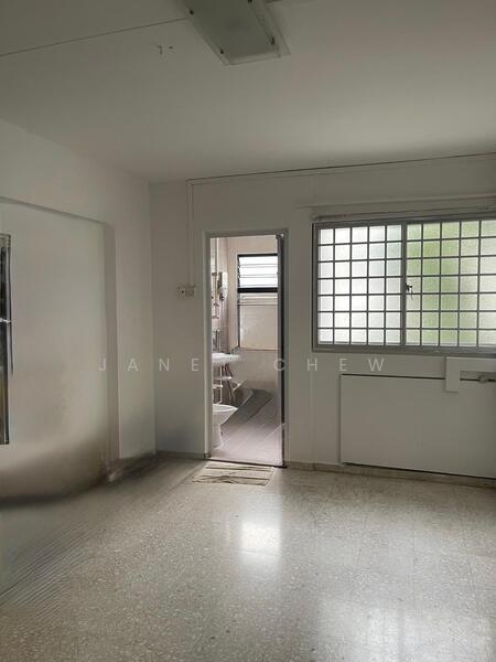 For Sale - 293 Tampines Street 22