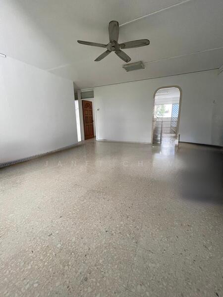 For Sale - 293 Tampines Street 22