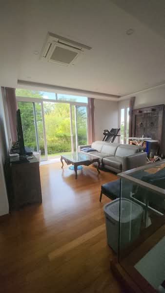 Beautiful 3.5Sty Semi-D With Lift & Pool @ East Coast/Frankel Locale, East Coast Road, Siglap, Frankel, 7 Bedrooms, 7,100 sqft, Semi-Detached House For Sale, by Sylvia Lau, 60219582 - Living Room - PropertyGuru.com.sg