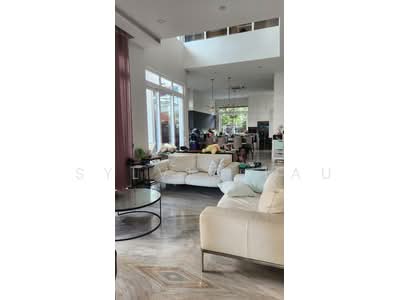 For Sale - Beautiful 3.5Sty Semi-D With Lift & Pool @ East Coast/Frankel Locale