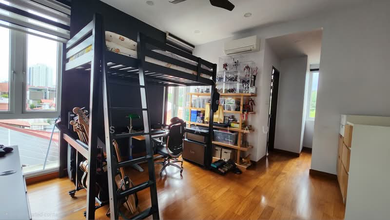 Beautiful 3.5Sty Semi-D With Lift & Pool @ East Coast/Frankel Locale, East Coast Road,  Siglap, Frankel, 7 Bedrooms, 7,100 sqft, Semi-Detached House For Sale, by Sylvia Lau, 60219582 - Study - PropertyGuru.com.sg