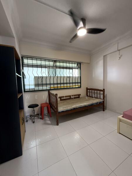 Bedroom 2 no aircon can fit 2 pax