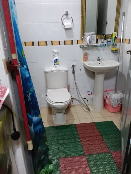 154 Rivervale Crescent, 154 Rivervale Crescent, Room Rental, 250 sqft, HDB Flat For Rent, by Mimi Anwar, 60219800 - Bathroom - PropertyGuru.com.sg