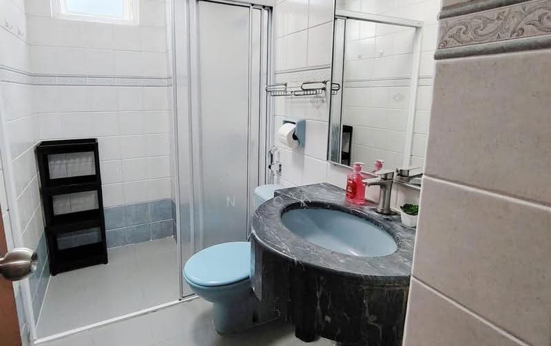 Jervois Lodge, 32 Jervois Road, Tanglin / Holland / Bukit Timah, Room Rental, 110 sqft, Condominium For Rent, by Nick Lee, 60219829 - Bathroom - PropertyGuru.com.sg